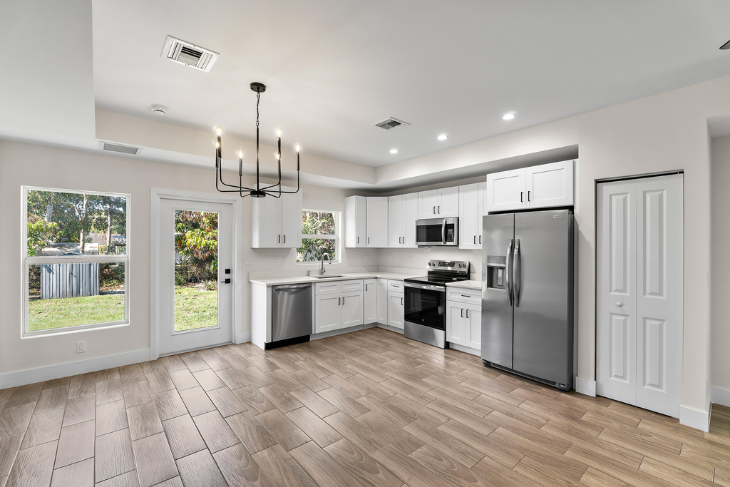 3003 Se Fairmont Street - Photo 1