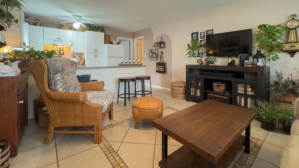 902 Ne 34th Street - Photo 1