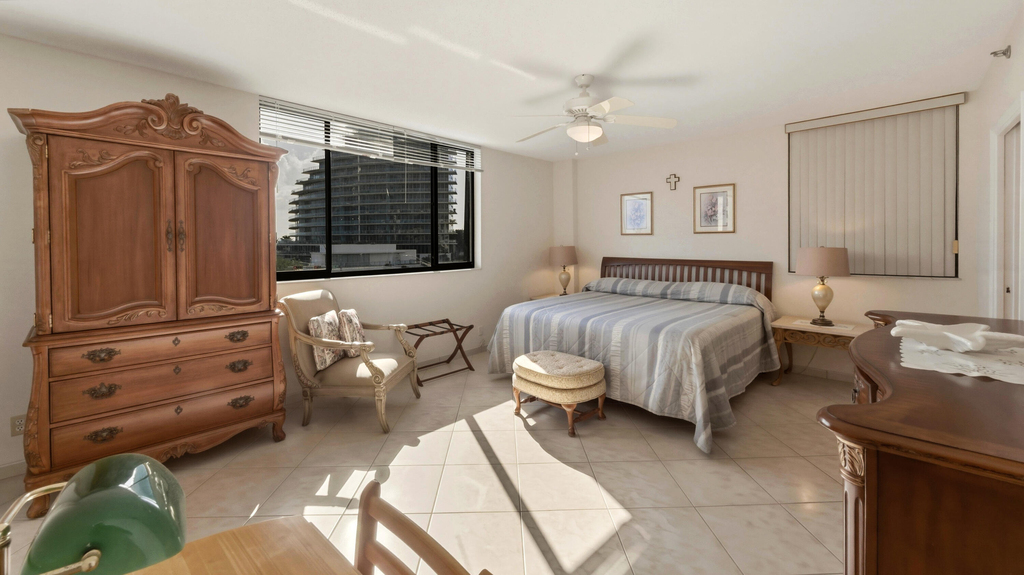 2300 Ne 33rd Avenue - Photo 11