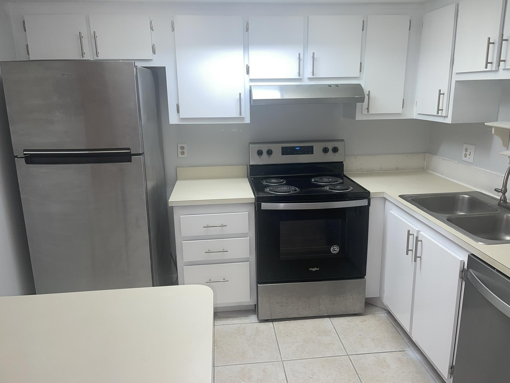 4185 Oak Terrace Drive - Photo 1