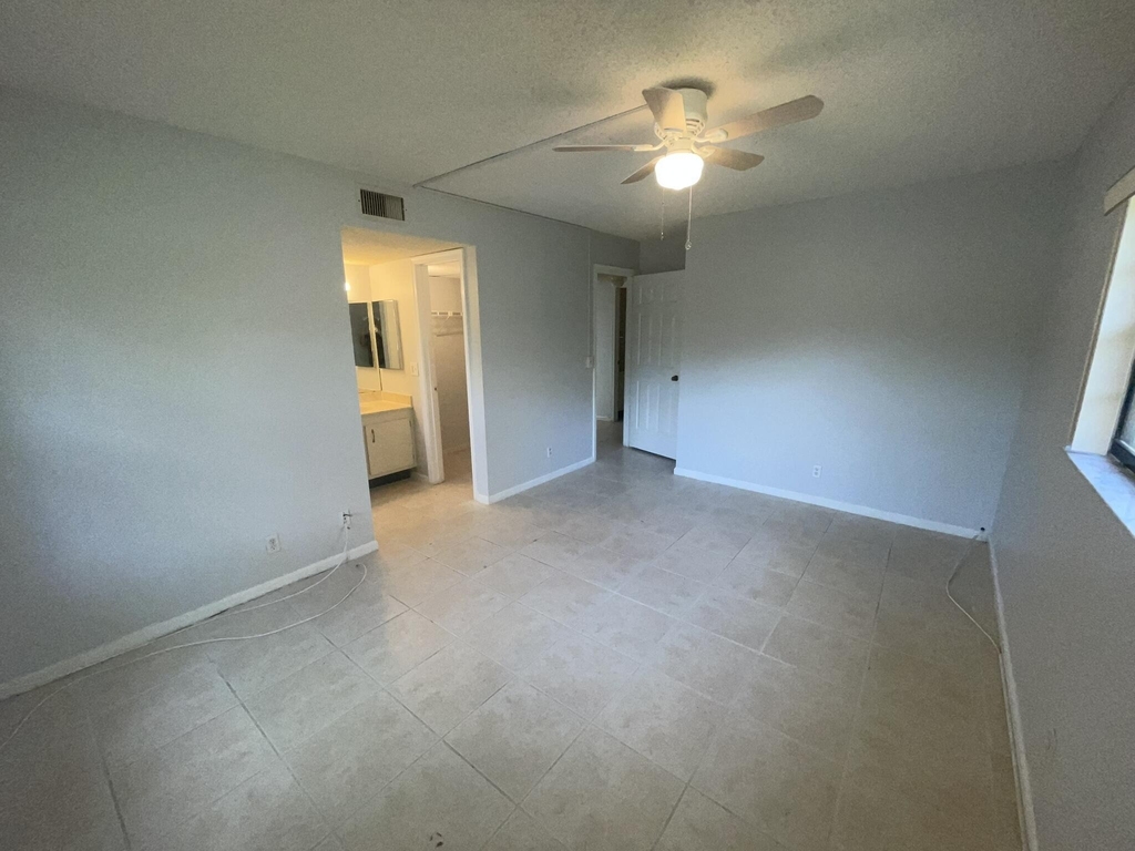 4185 Oak Terrace Drive - Photo 9
