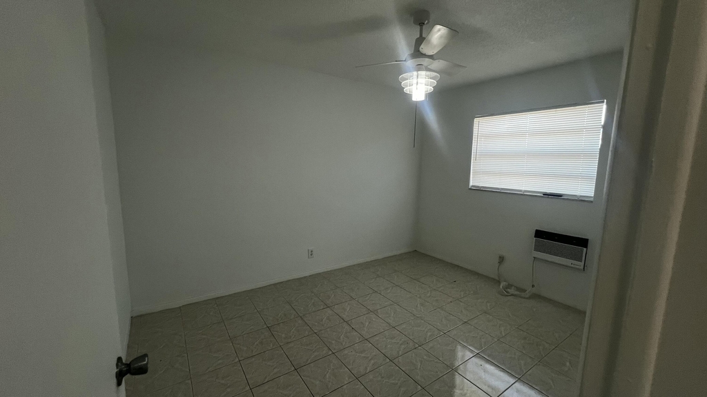 13 Ne 2nd Avenue - Photo 8