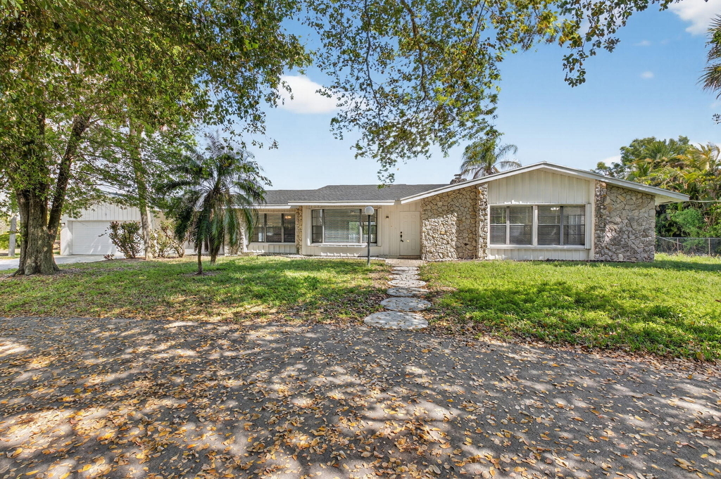 10157 La Reina Road - Photo 3