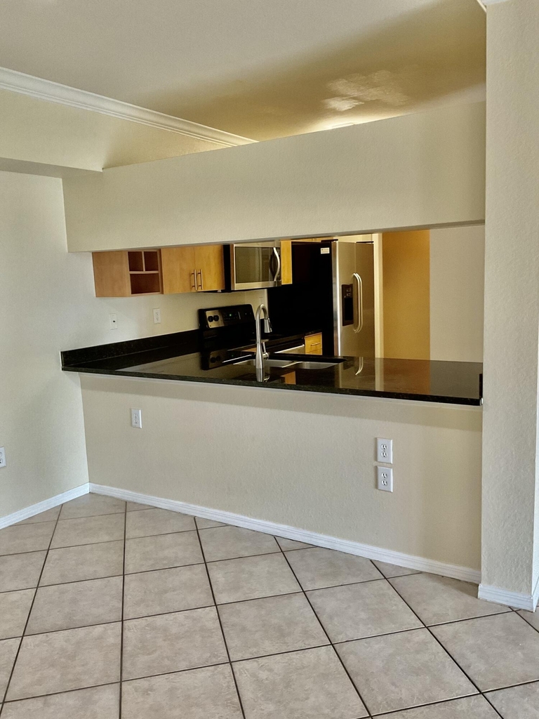 6418 Emerald Dunes  W/garage - Photo 3