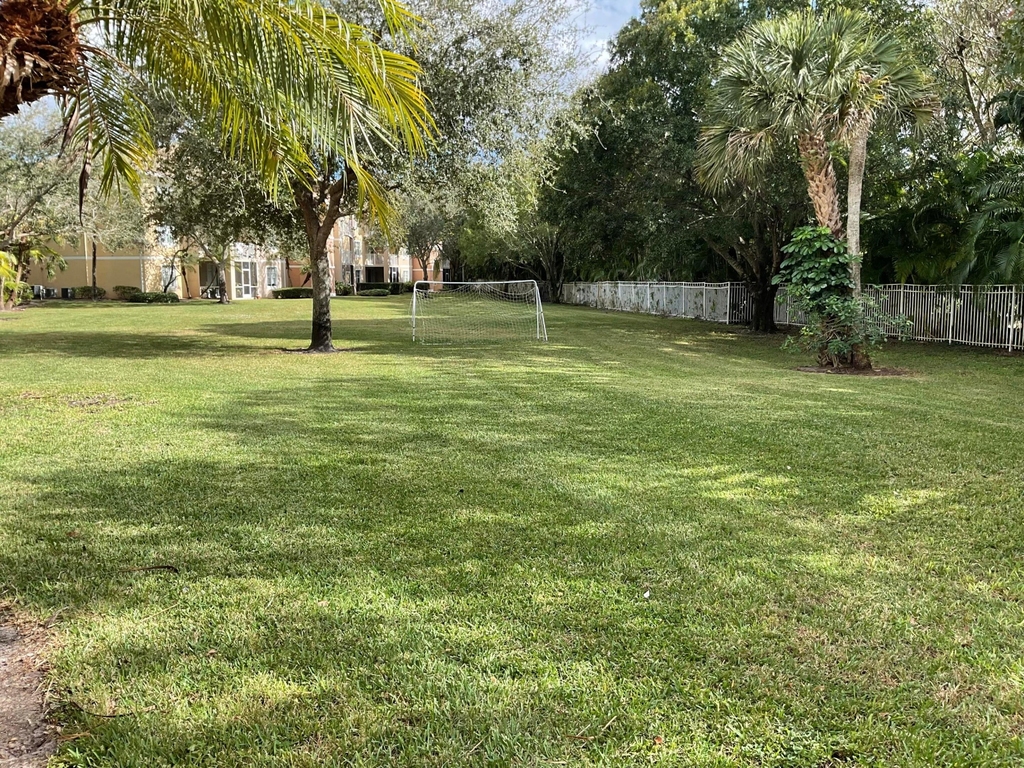 6418 Emerald Dunes  W/garage - Photo 28