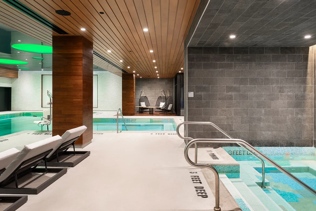 West 60  St  - Photo 8