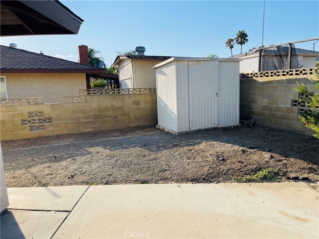678 Monterey Place - Photo 29