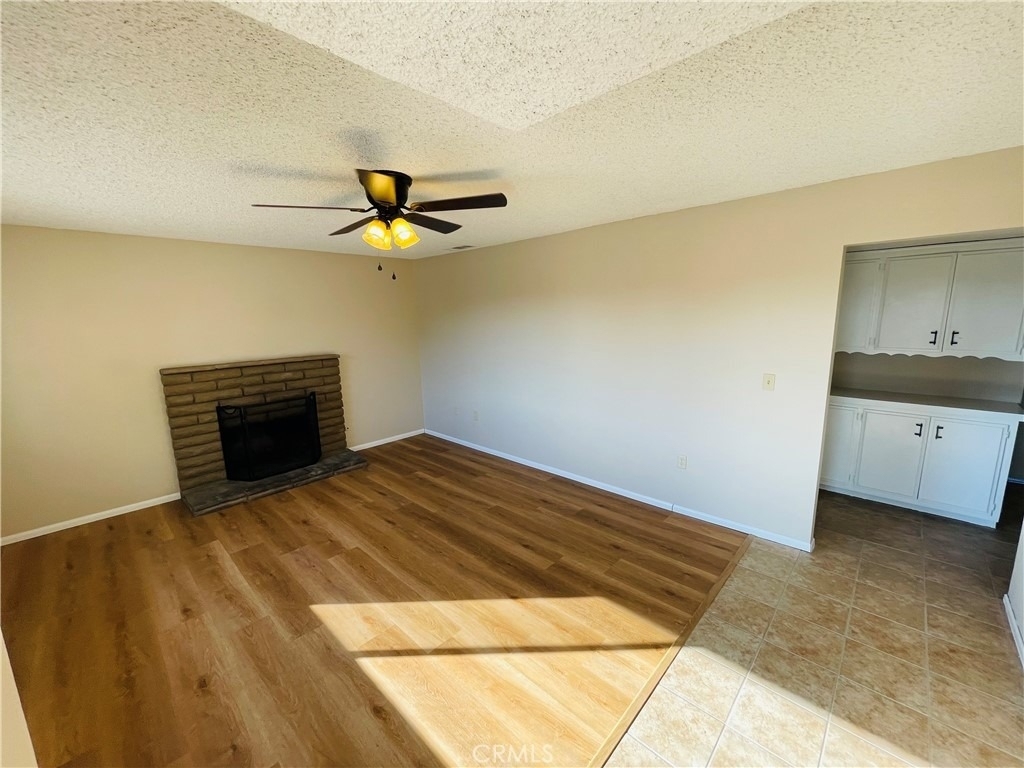 678 Monterey Place - Photo 3