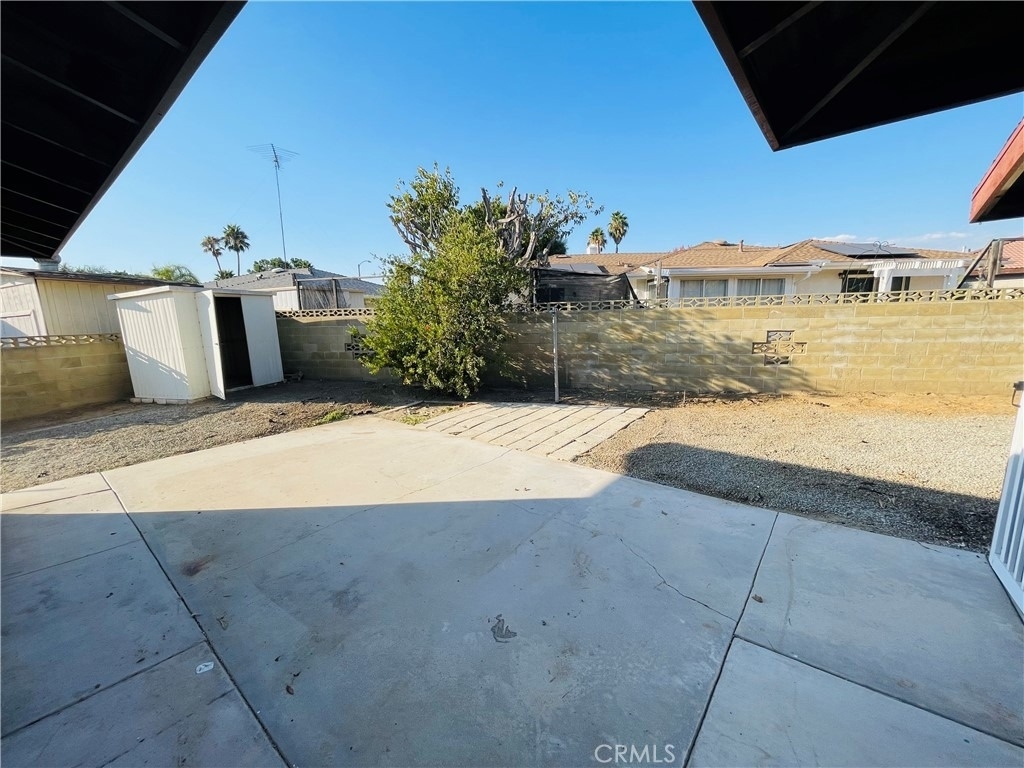 678 Monterey Place - Photo 28
