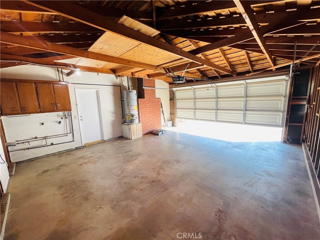 678 Monterey Place - Photo 24