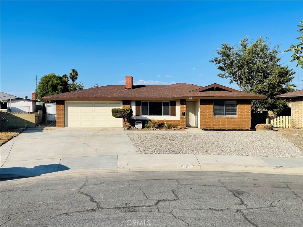 678 Monterey Place - Photo 1
