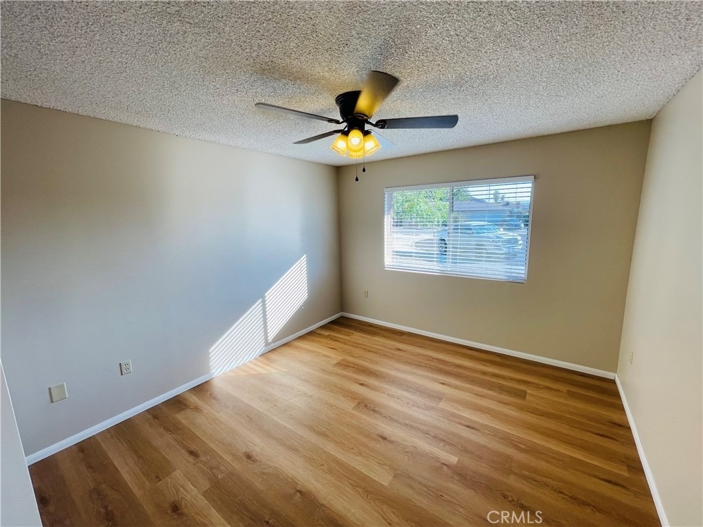 678 Monterey Place - Photo 13