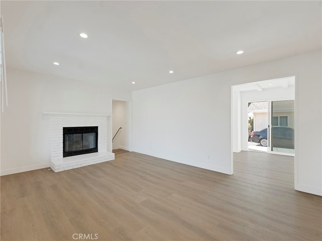 22222 Vanowen - Photo 3