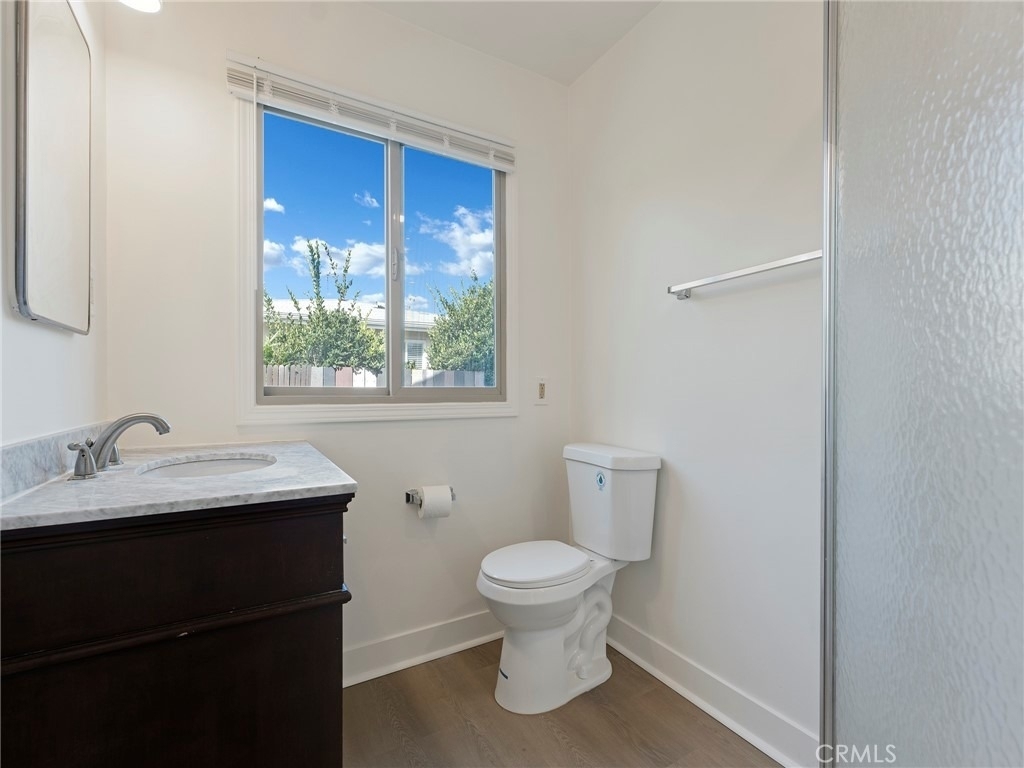22222 Vanowen - Photo 16