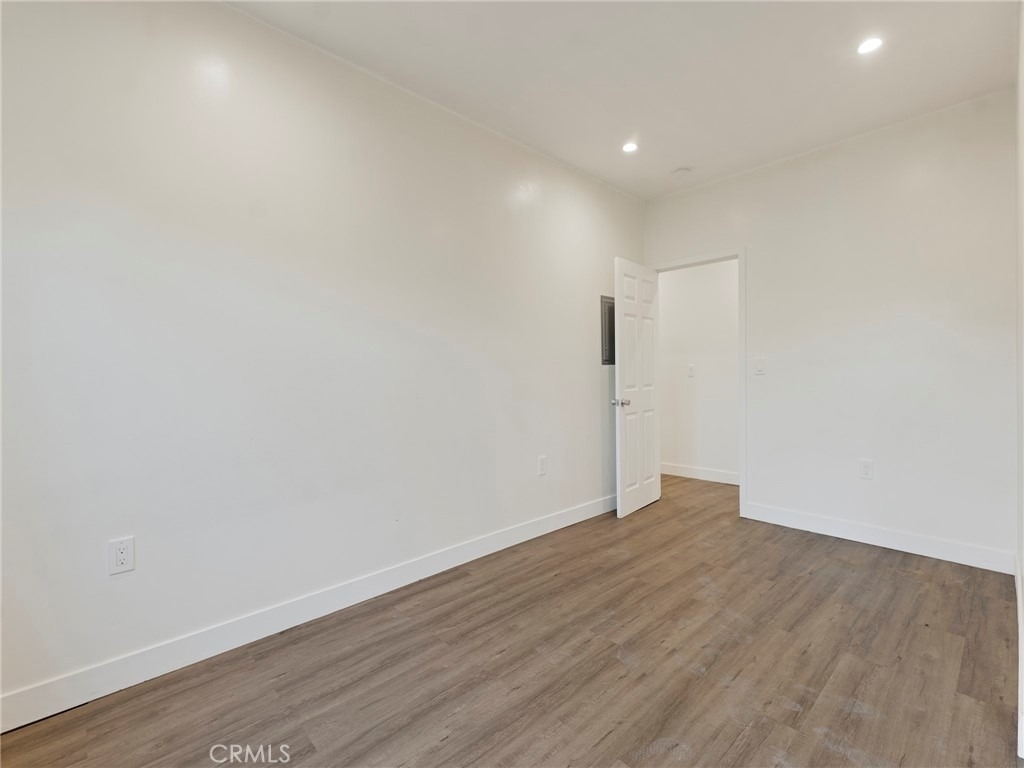22222 Vanowen - Photo 7