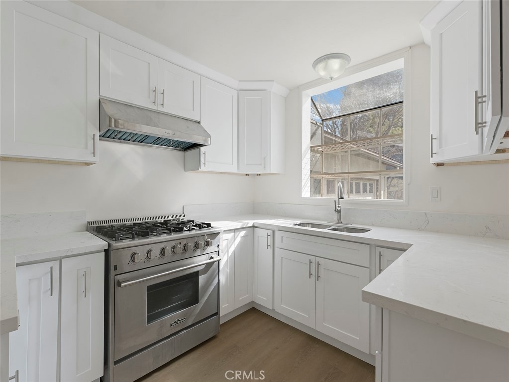 22222 Vanowen - Photo 22