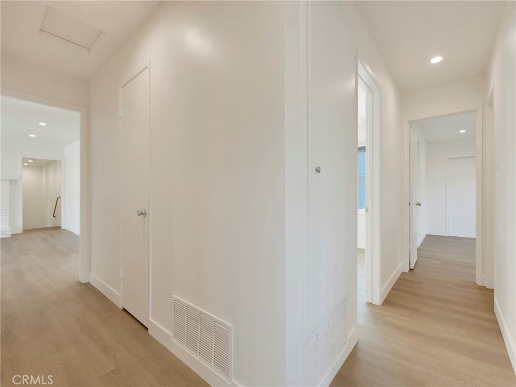 22222 Vanowen - Photo 19