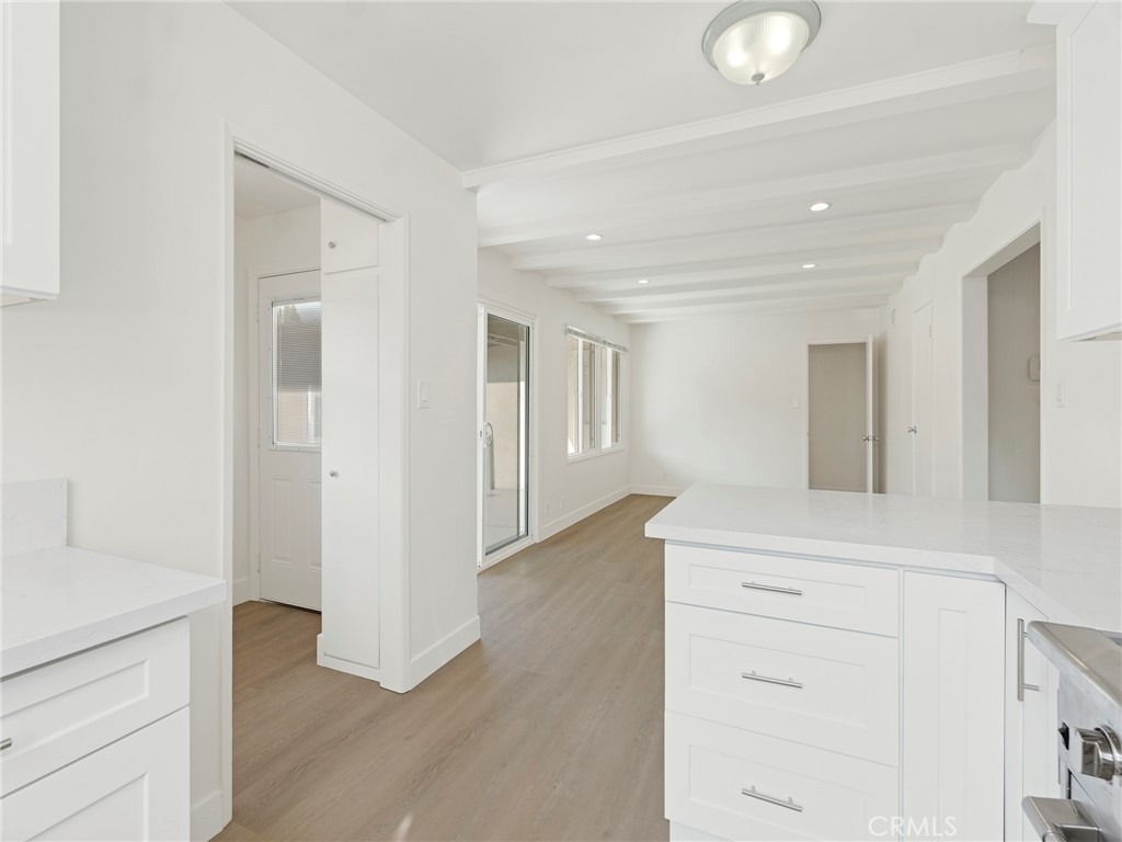 22222 Vanowen - Photo 24
