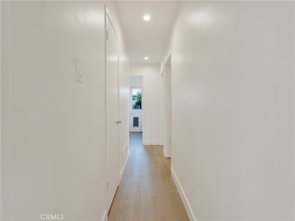 22222 Vanowen - Photo 10