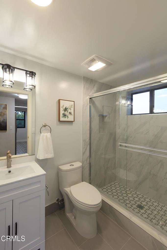 1300 W Mission Boulevard - Photo 19