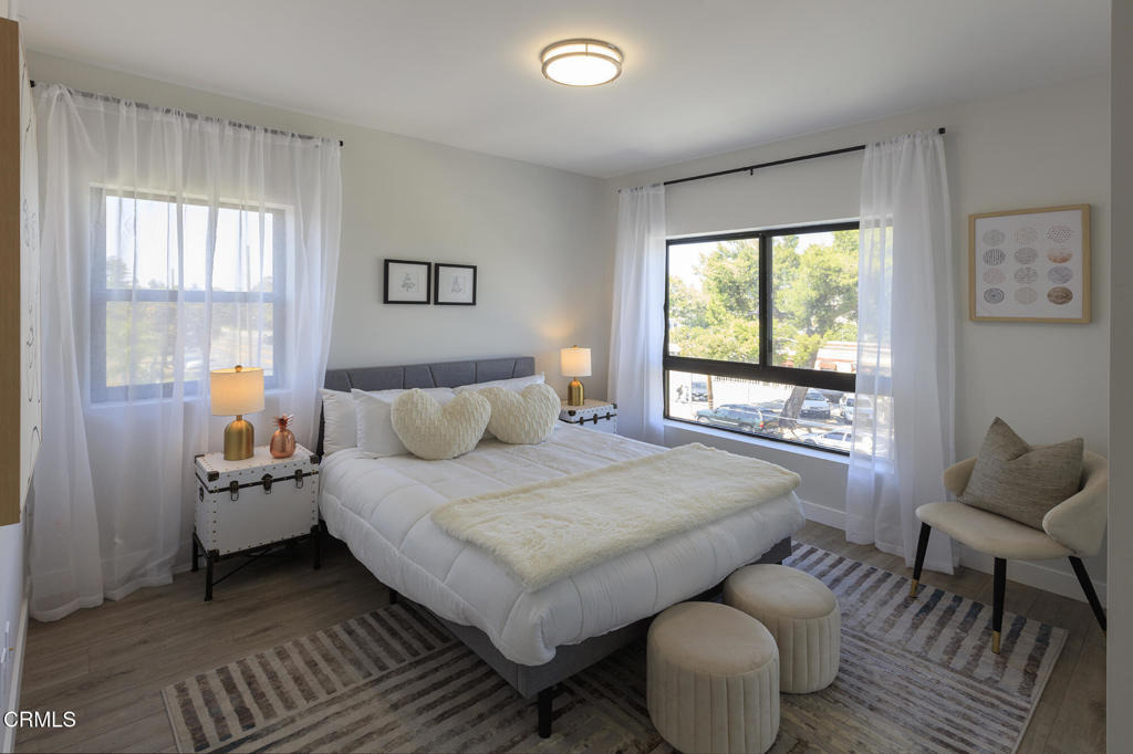 1300 W Mission Boulevard - Photo 7