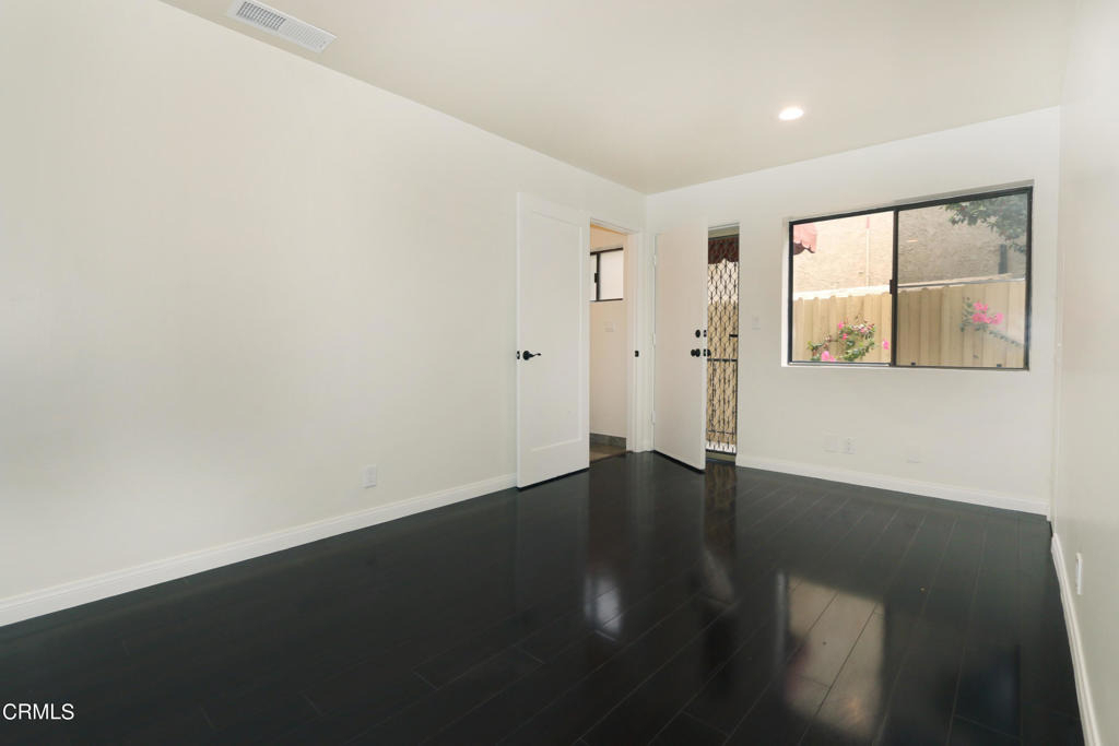 11256 Nebraska Avenue - Photo 1