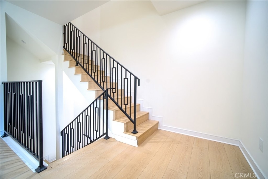 259 S Avenue 54 - Photo 8