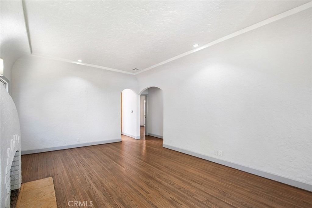 8848 Ashcroft - Photo 9