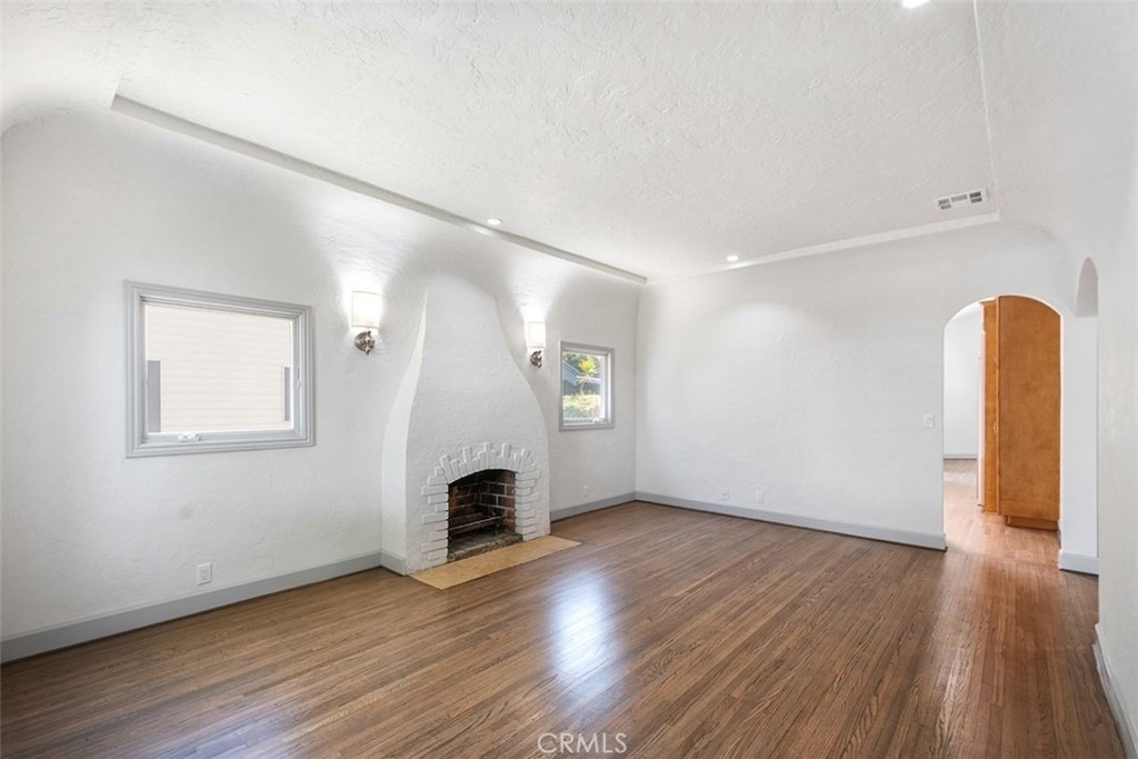 8848 Ashcroft - Photo 8