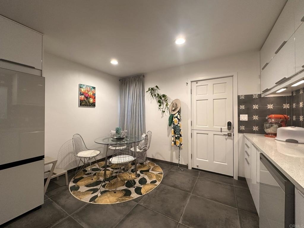 4043 W 159th Street - Photo 9