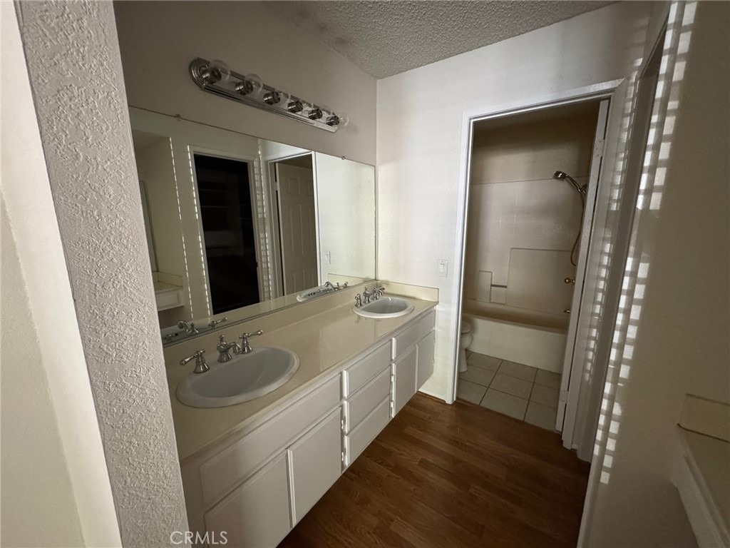 1784 Shady Oaks Court - Photo 9