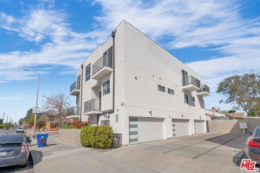 6006 Klump Avenue - Photo 31