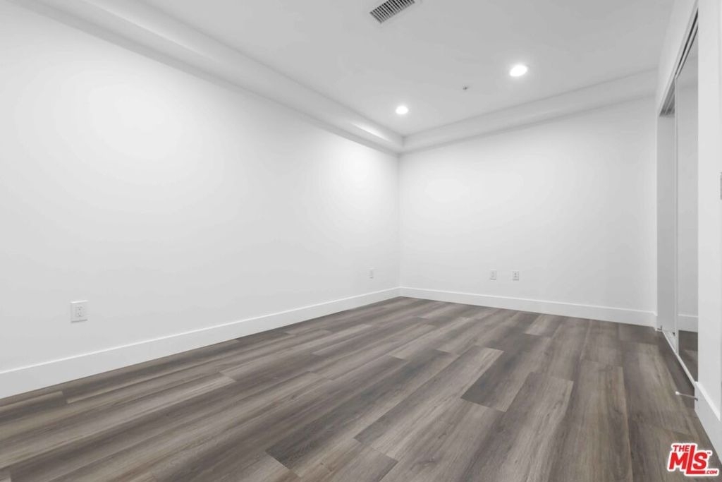 6006 Klump Avenue - Photo 14
