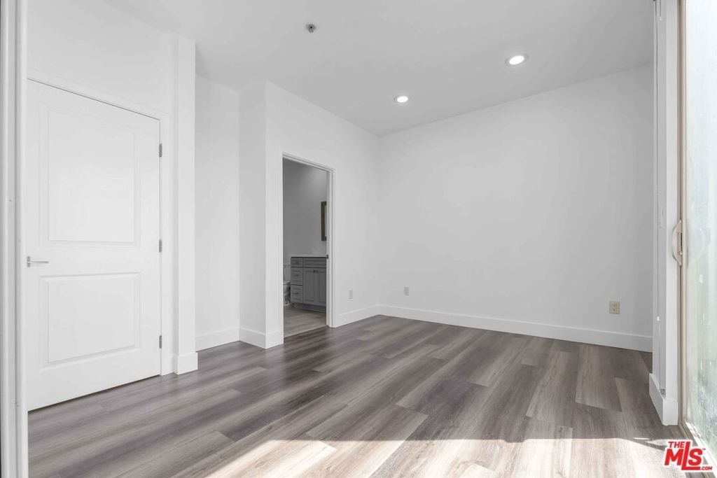 6006 Klump Avenue - Photo 19