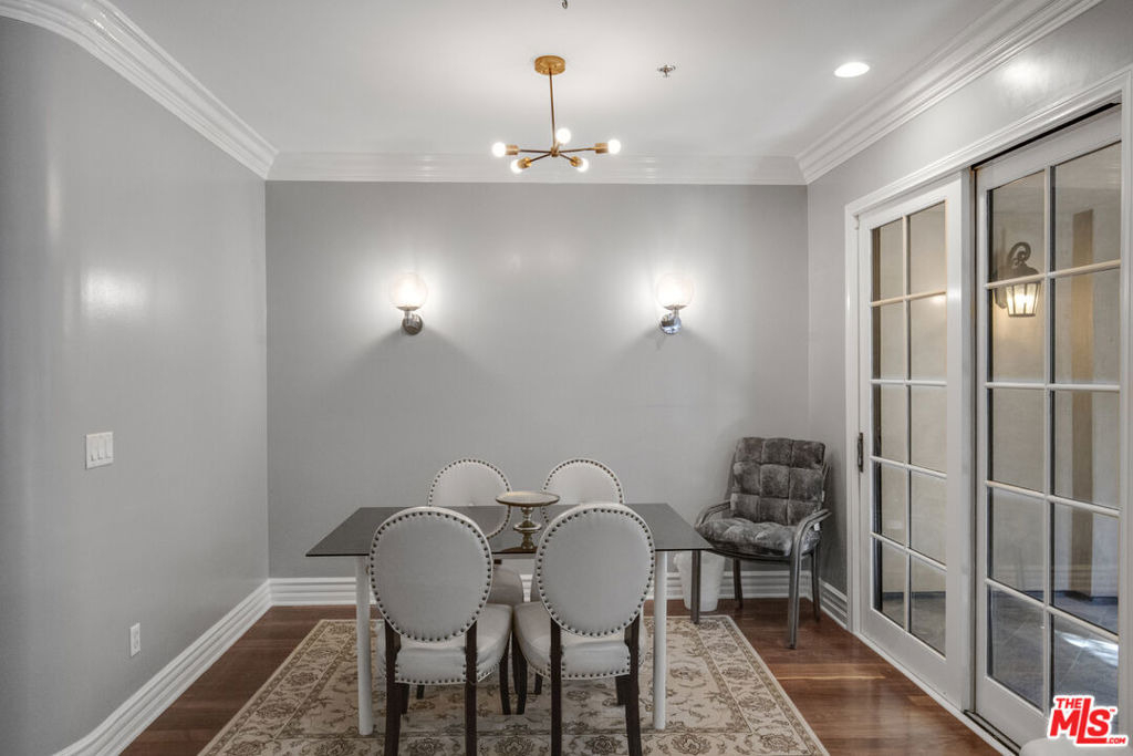 850 N Croft Avenue - Photo 7
