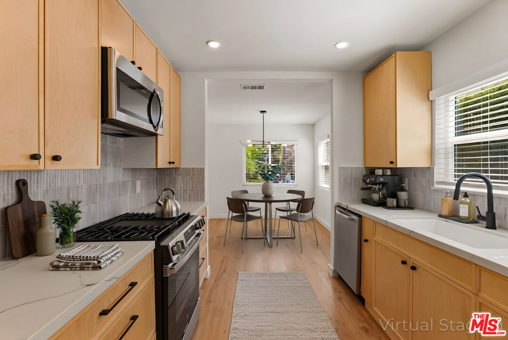 1405 N Coronado Street - Photo 4