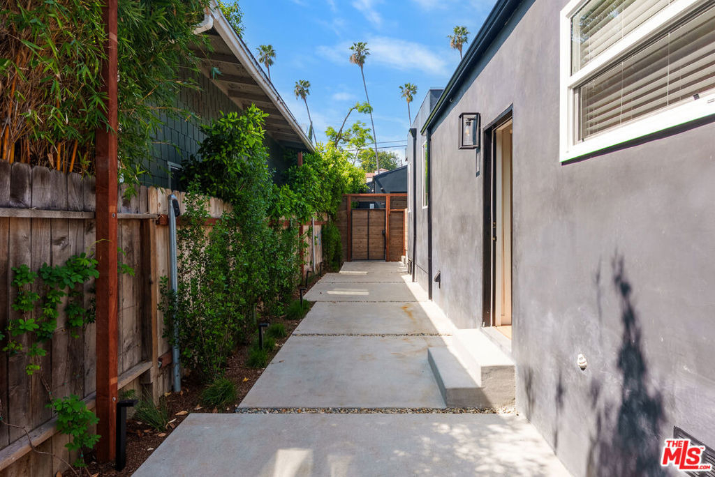 1405 N Coronado Street - Photo 29