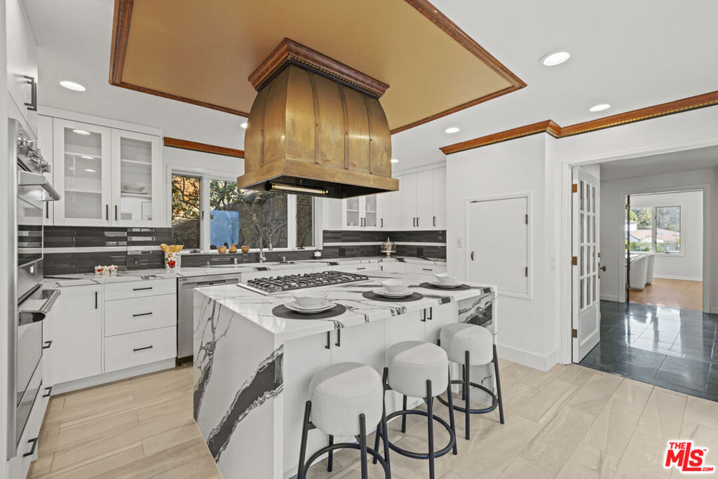 865 Warner Avenue - Photo 7