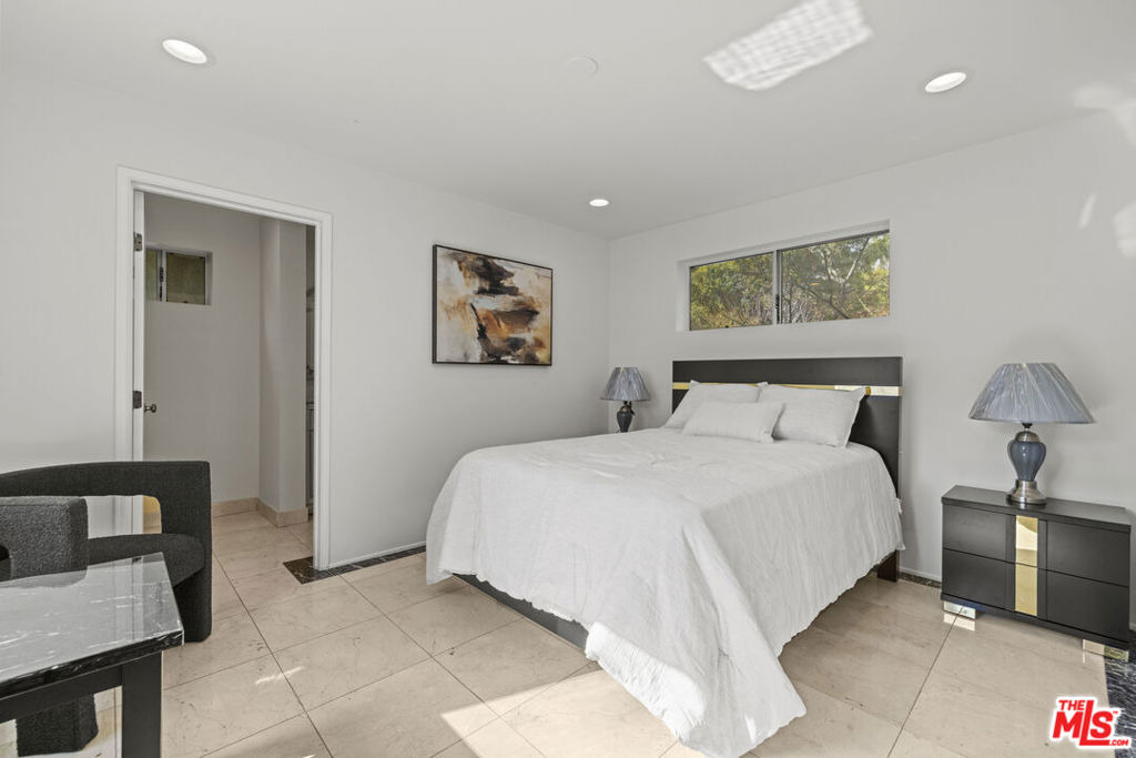 865 Warner Avenue - Photo 10