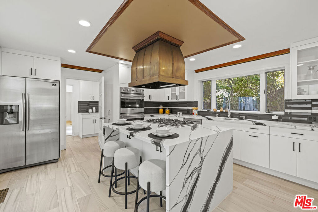 865 Warner Avenue - Photo 6