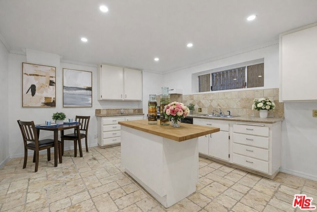 865 Warner Avenue - Photo 25