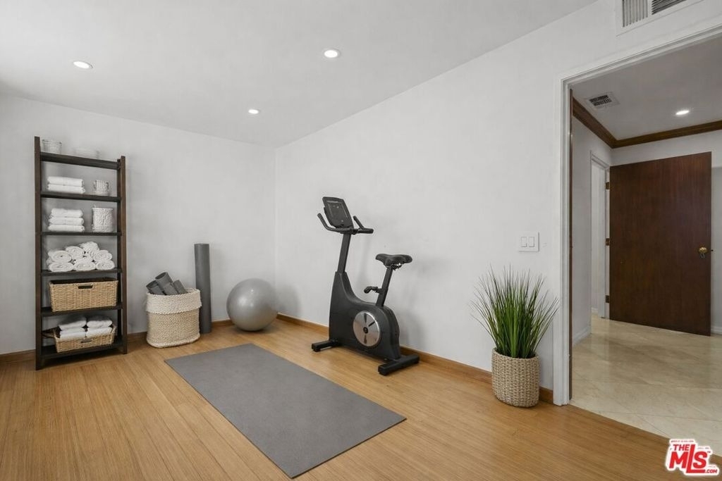 865 Warner Avenue - Photo 22