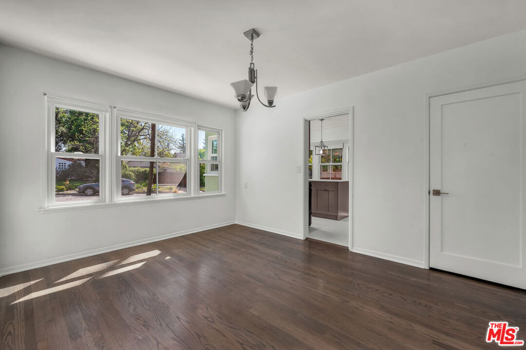 1091 Palm Terrace - Photo 6