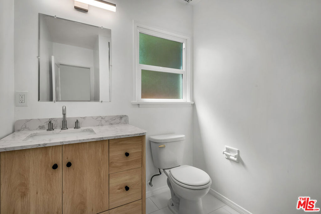 1091 Palm Terrace - Photo 15