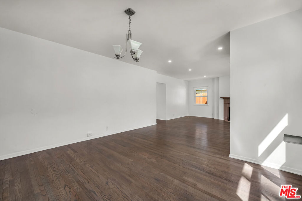 1091 Palm Terrace - Photo 7