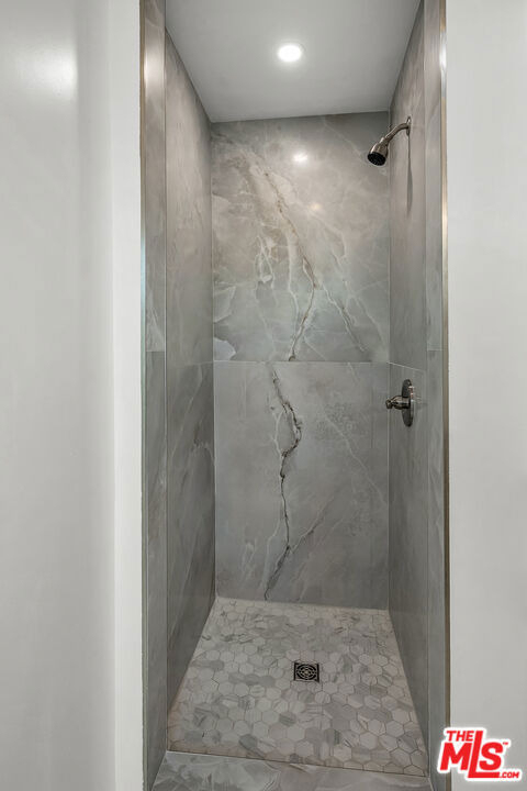1091 Palm Terrace - Photo 22