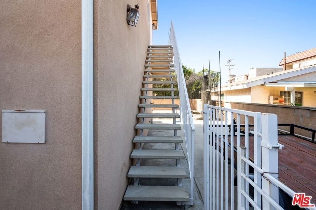 1565 W 218th Street - Photo 10