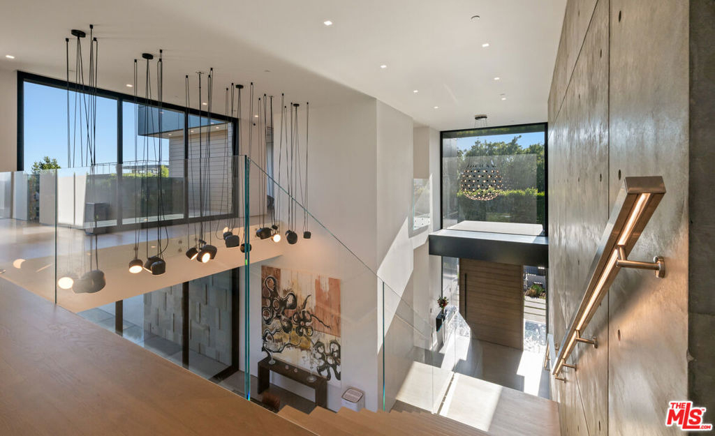 1140 Summit Drive - Photo 25