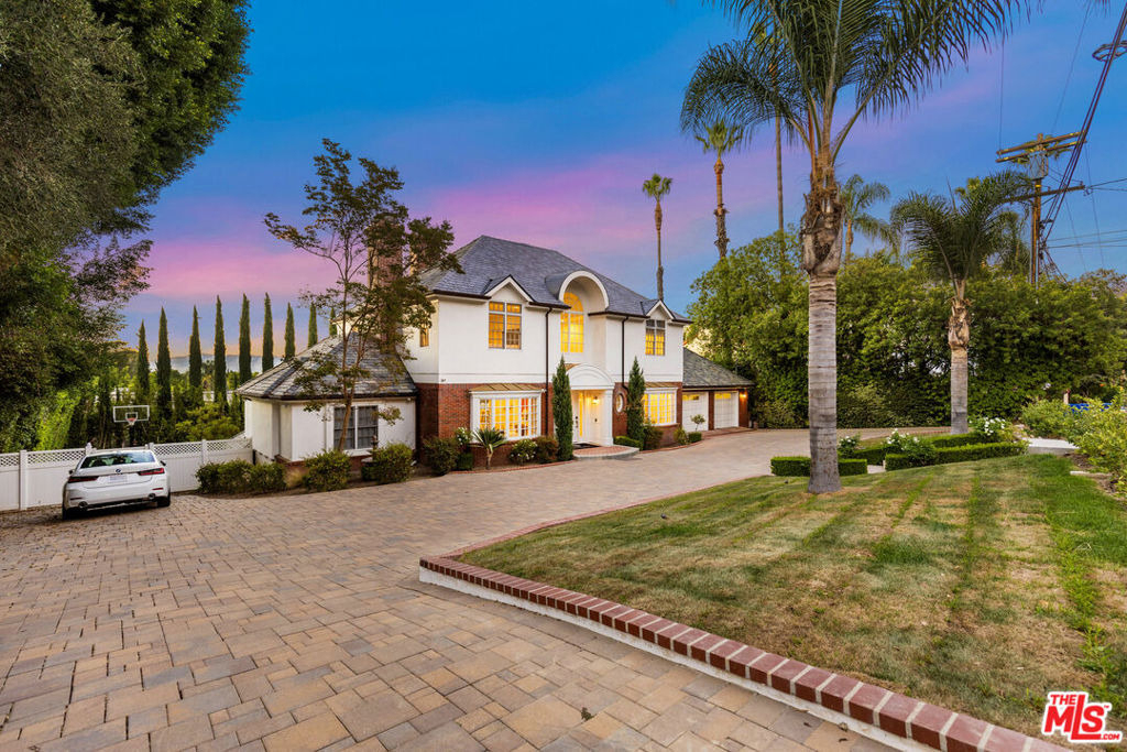 14619 Valley Vista Boulevard - Photo 5