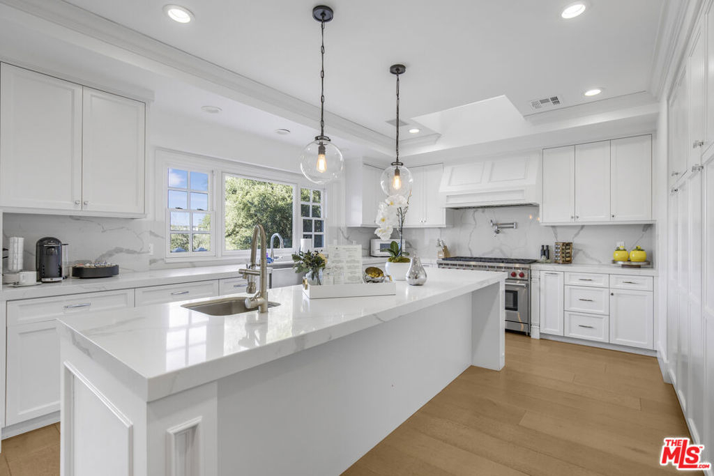 14619 Valley Vista Boulevard - Photo 8